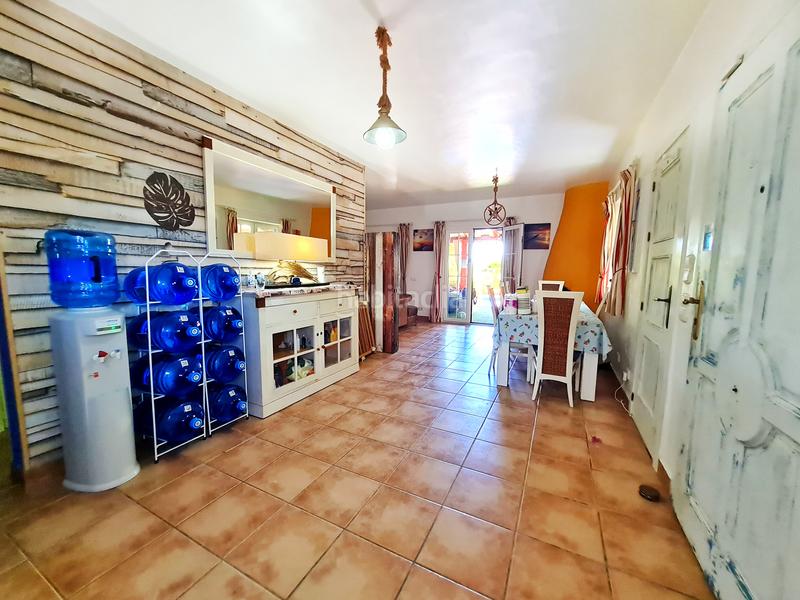 Foto d4395f48-c2c2-42f4-aba2-3bfa5c6fdc76. Chalet avec cheminée parking piscine dans Cala Marqués Vera