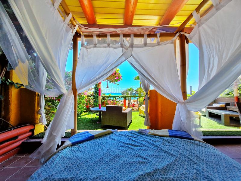 Foto ebce901a-1b3d-471f-a1a2-1827e150ba40. Chalet avec cheminée parking piscine dans Cala Marqués Vera