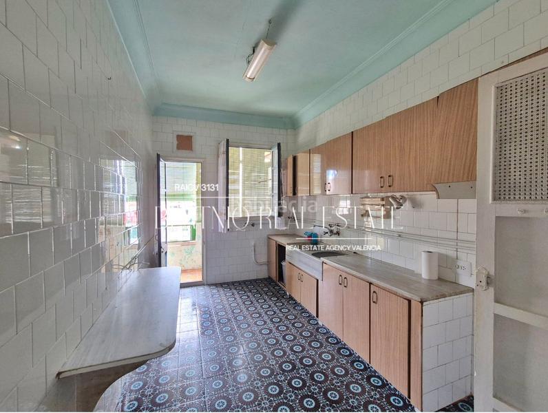 Foto 93604e3e-51bc-42f7-93ad-e99a71d7c14a. Pis a Russafa Valencia