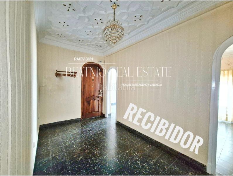 Foto a75a7c4e-f04d-445b-a785-789134392b65. Pis a Russafa Valencia