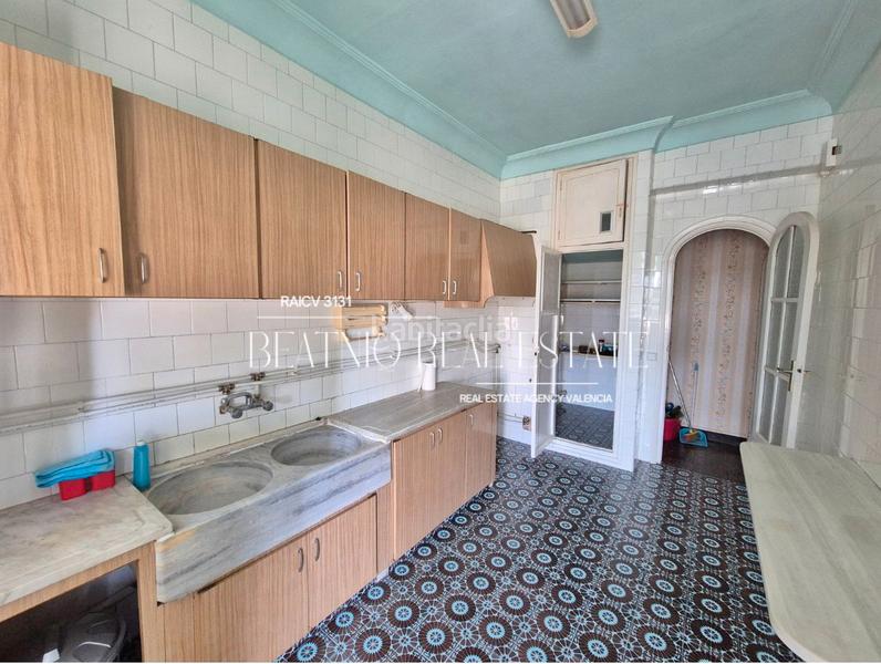 Foto b9ec16d7-1d2d-43b8-8404-3febf35b1d09. Pis a Russafa Valencia