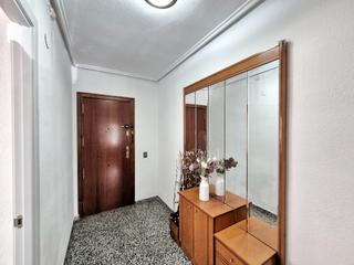 Flat in Carrer de Cuba