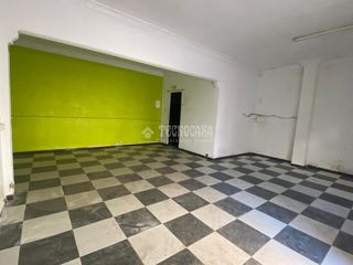 Local Comercial a La Orden. Tienda en venta en huelva