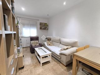 Flat in San Antonio. Piso en venta en huelva