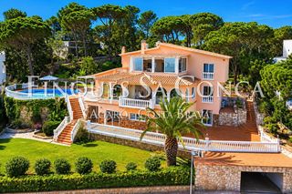 House  Robi. Calongecasa