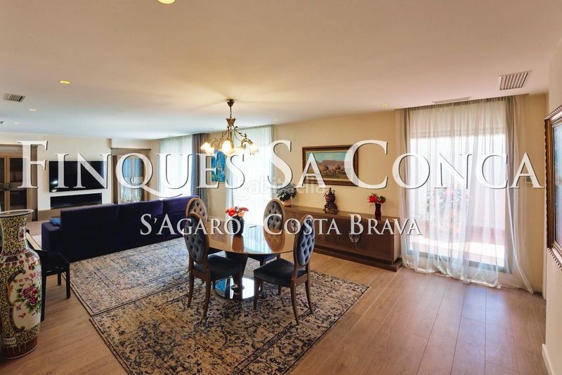 Foto 6d8d734c-11d6-47d0-bfa8-d3dcebe0975e. Duplex con riscaldamento parcheggio in L´Antiga Esquerra de l´Eixample Barcelona