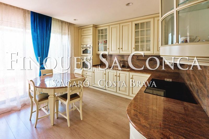 Foto be3518d0-feab-4efa-9a6d-08a76886a846. Duplex con riscaldamento parcheggio in L´Antiga Esquerra de l´Eixample Barcelona