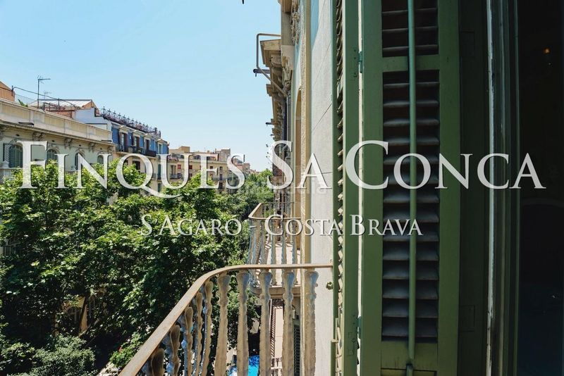 Foto cee40e43-f851-4779-be7b-dbe1391b00c1. Duplex con riscaldamento parcheggio in L´Antiga Esquerra de l´Eixample Barcelona