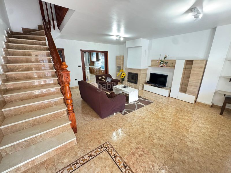Foto aa59bd74-e448-47ce-8b2c-ad43849750cb. Casa adossada a San Miguel de Salinas