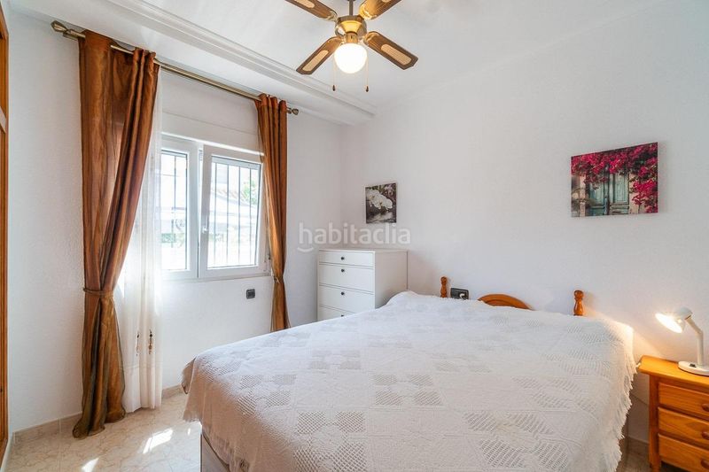 Foto c9348fba-9a23-43ee-ac33-c299cac56bd5. Casa a Playa Flamenca Orihuela