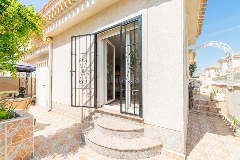 Foto d67d1f5e-f9db-486d-9be7-af083c02b93b. Casa a Playa Flamenca Orihuela
