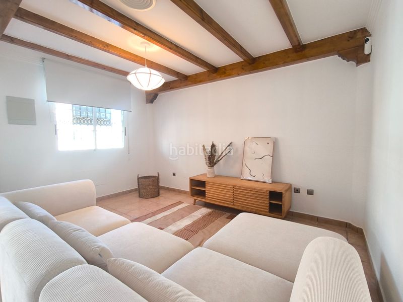 Foto 68ea3f04-fb16-47b0-a693-da6b58859434. Casa amb aparcament piscina a Lomas de Cabo Roig - Los Dolses Orihuela