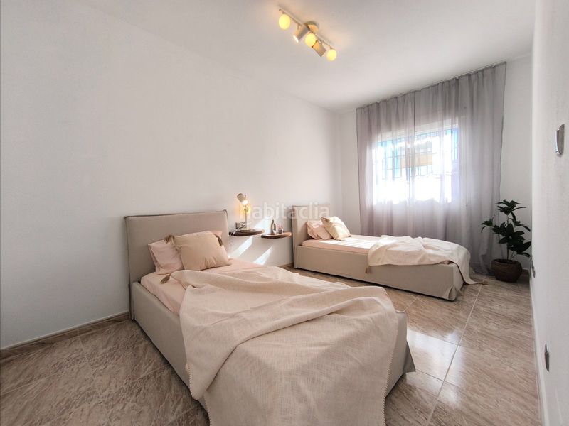 Foto c60973dd-e79b-45c7-aacf-82cfe1dd6380. Casa amb aparcament piscina a Lomas de Cabo Roig - Los Dolses Orihuela