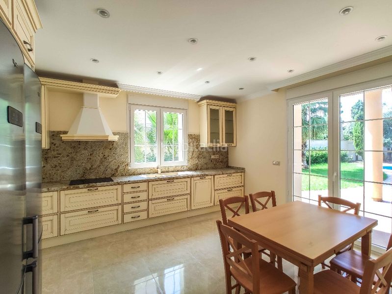 Foto 5b3f4b88-16ea-4274-a825-ea8775858c6c. Casa a Cabo Roig Orihuela