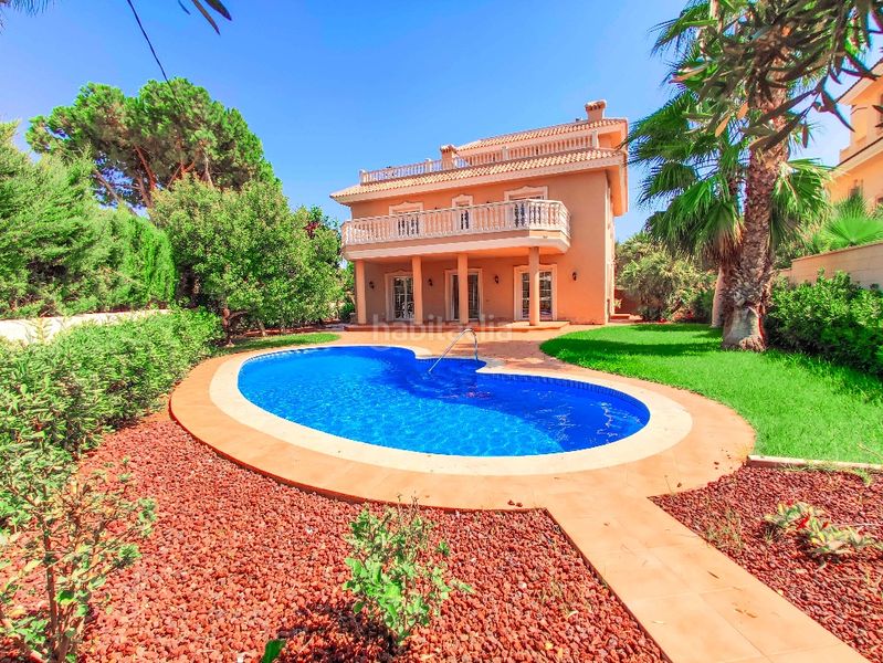 Foto a1cc8f9c-9bfa-4223-9903-9826c883e96d. Casa a Cabo Roig Orihuela