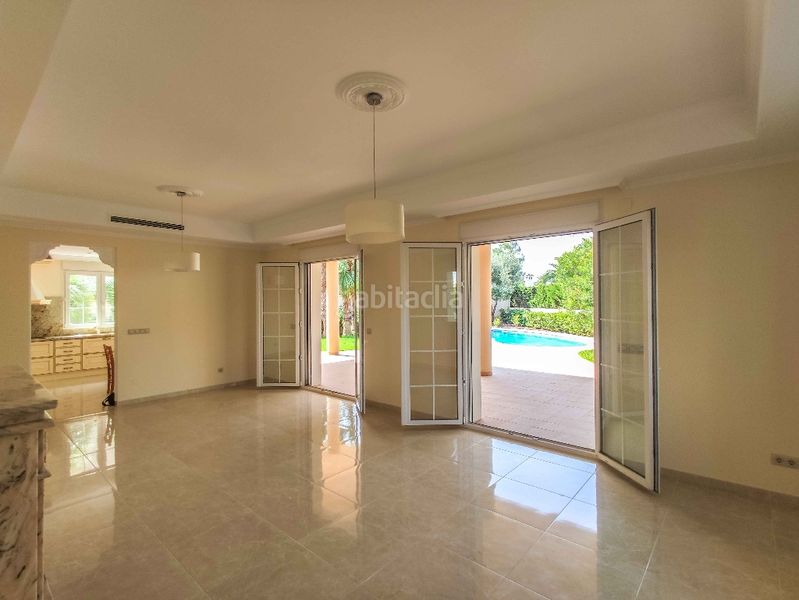 Foto e4e90d29-baaf-4dfa-b3e1-ad63c55de16e. Casa a Cabo Roig Orihuela