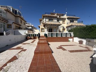 Casa adossada a Orihuela Ciudad
