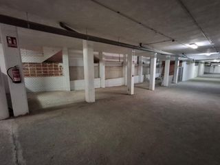 Car parking in La Florida