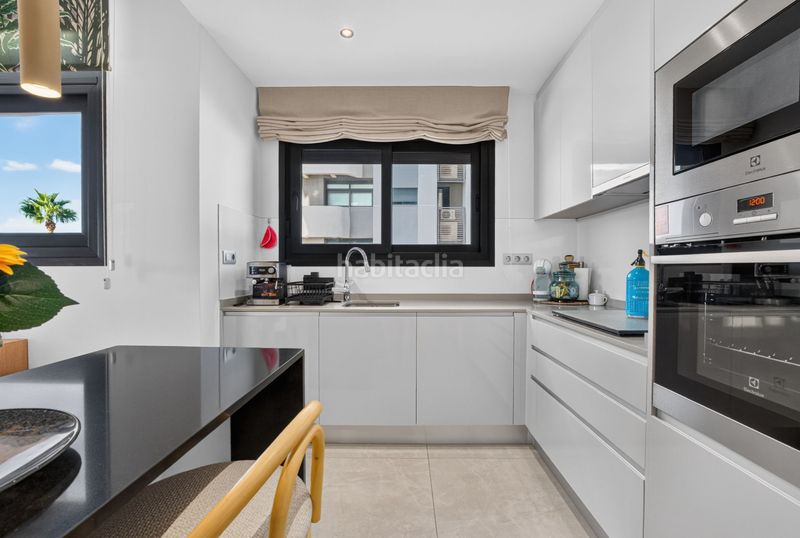Foto 1cb36591-1a7e-4006-8840-79a39f32d4d4. Apartament a Playa Poniente Benidorm