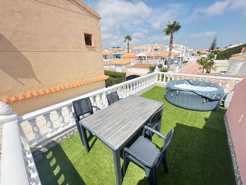 Foto c8b0d7bb-bde8-45e1-b442-1e4ad92ae5e3. Maison dans Orihuela ciudad Orihuela