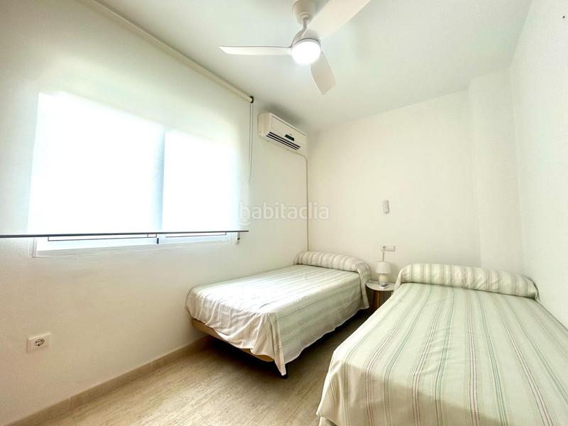 Foto 74827815-a6dc-4f74-a6c5-7abc3cf11085. Casa adossada a Campoamor Orihuela