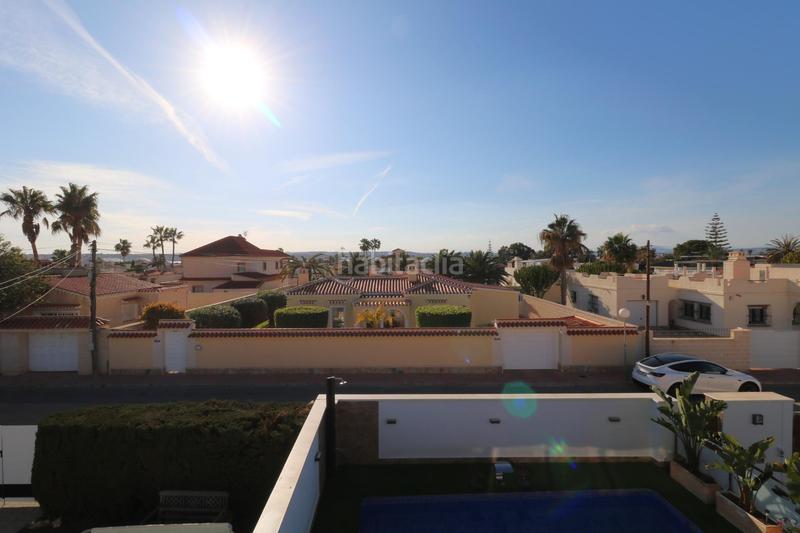 Foto 3925a73d-95fb-4a5d-9e88-2a47fc9844ec. House in Zona Carrefour - Urbanizaciones Torrevieja