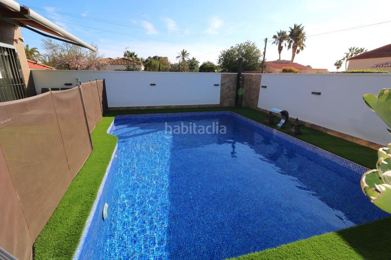 Foto f73487b1-fb82-4e98-b768-f423ac9b3fff. House in Zona Carrefour - Urbanizaciones Torrevieja