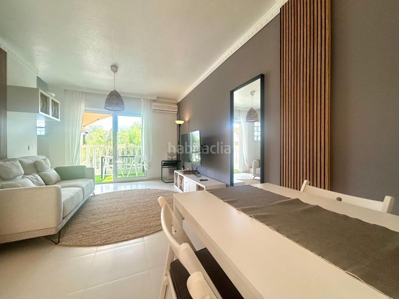 Foto eb33d2cd-afc1-44dc-a519-400c354af1e7. Casa adossada a Algorfa