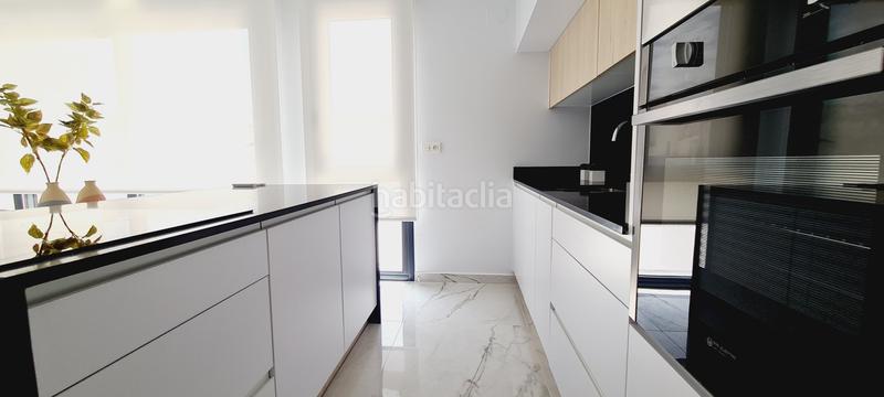 Foto 4413ccc3-7e5f-4b43-ba16-a3dff79f7600. Appartement mit parking pool in Los Almendros Orihuela