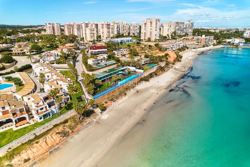 Foto e0d56189-48c7-422a-b260-2d8faad0fdb6. Casa en Campoamor Orihuela