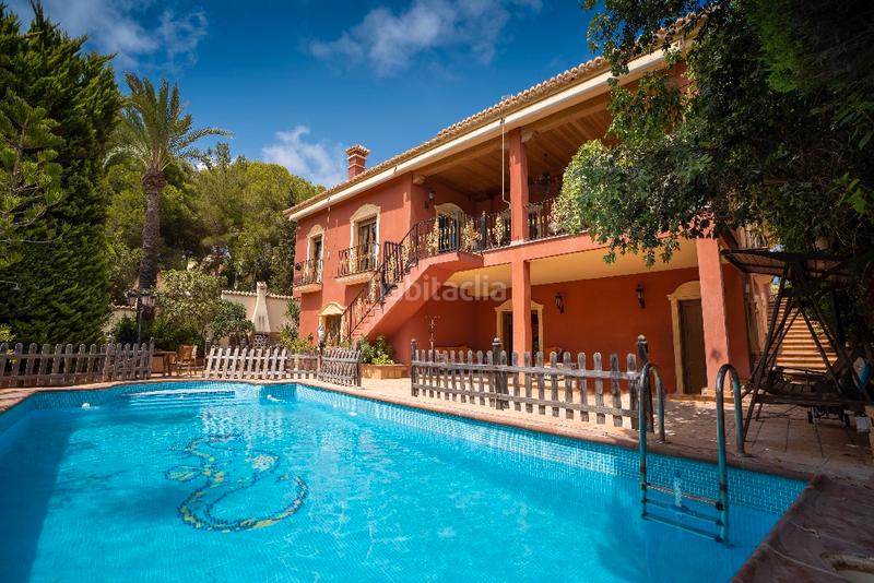 Foto db645425-2b5a-49d5-af1d-9a50b7a78ee8. Maison dans Campoamor Orihuela