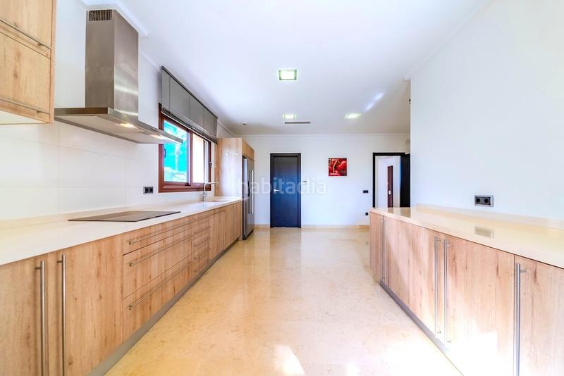 Foto d4a05916-6d84-4260-bbf9-553e416f3d4a. Casa in Orihuela ciudad Orihuela