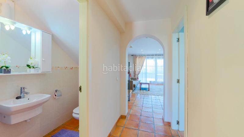 Foto 9677b845-ce1a-4309-b360-934cc3056d24. Casa adosada en Levante Alto Benidorm