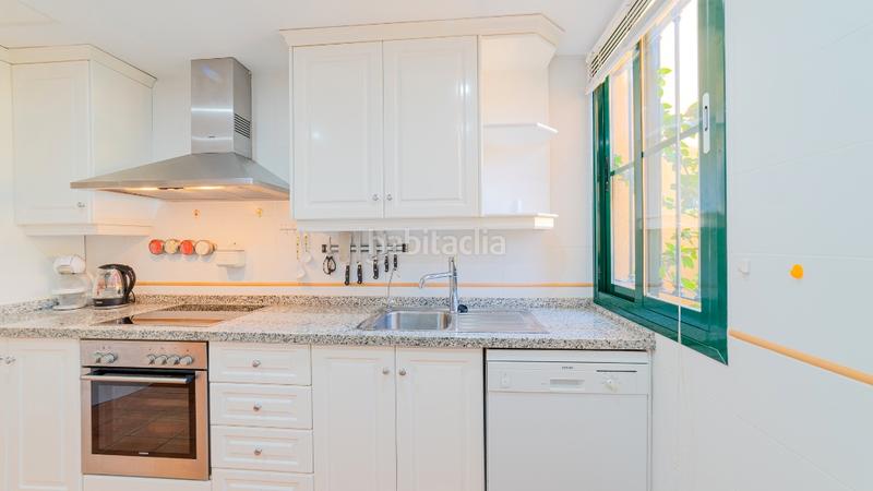 Foto 8883fda1-53f3-43a5-ba5b-5ab5afaef090. Semi detached house in Levante Alto Benidorm