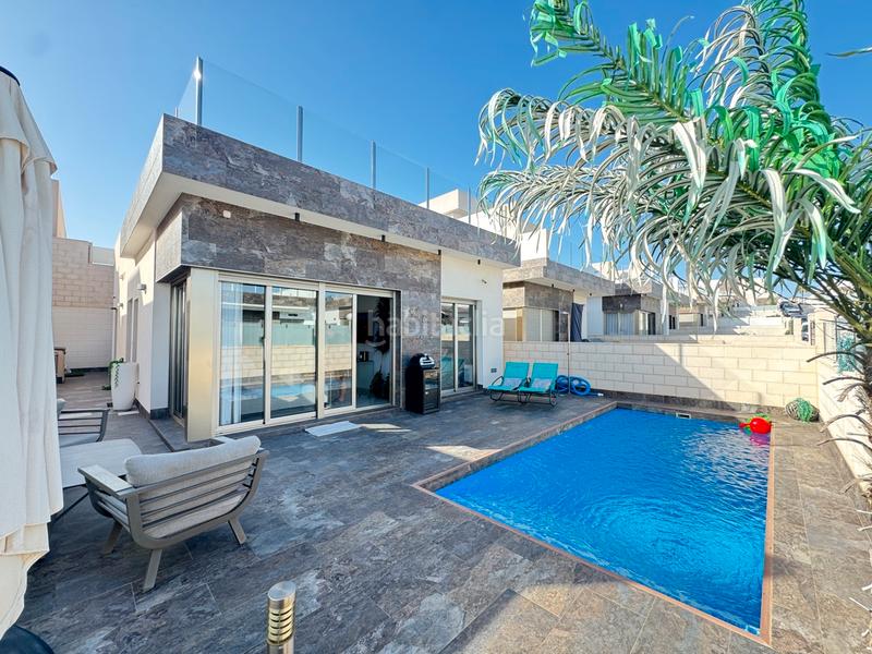 Foto 53701d78-7cbd-4945-814b-5149dc34005b. Casa en Los Almendros Orihuela