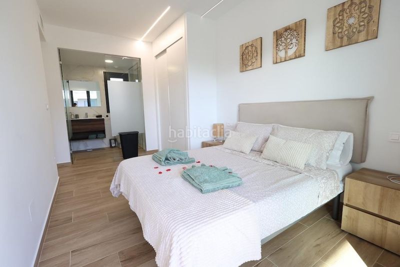 Foto a636c7fa-0dec-49ba-ac16-854a779d7093. Apartament a Los Almendros Orihuela