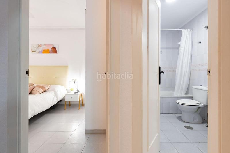 Foto 5ce8682c-105f-4850-b2f2-cd0f552cc53e. Apartamento en El Acequión Torrevieja