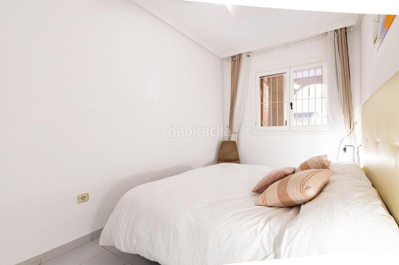 Foto bffd4320-40e6-4d0b-9cbe-83b4ba8ffb5f. Apartamento en El Acequión Torrevieja