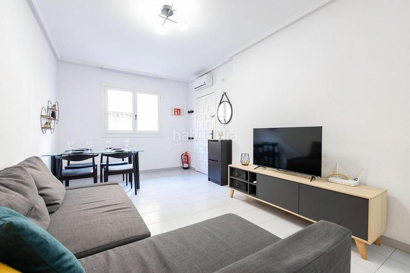 Foto d8236848-19a3-4db5-a51e-940ab1ca9128. Apartamento en El Acequión Torrevieja