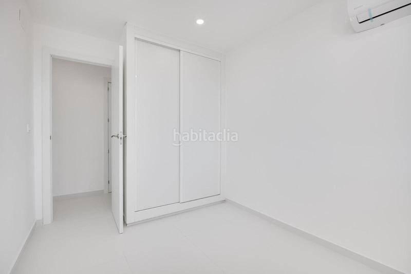 Foto 7f46fd30-b60a-422e-9040-0ebefa2099ad. Apartament a Playa de los Náufragos Torrevieja