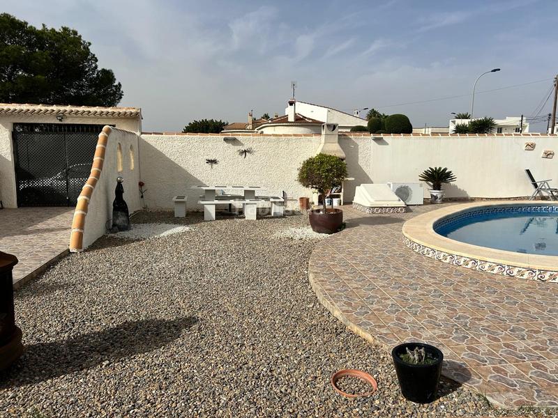 Foto c11d8d4a-fcd3-47f0-8121-cd5cc2eb6ebe. Casa con piscina in El Molino Torrevieja