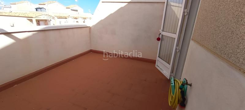 Foto 3c021da9-0032-4553-95ae-febdbb22fea1. Casa adossada amb piscina a La Florida Orihuela