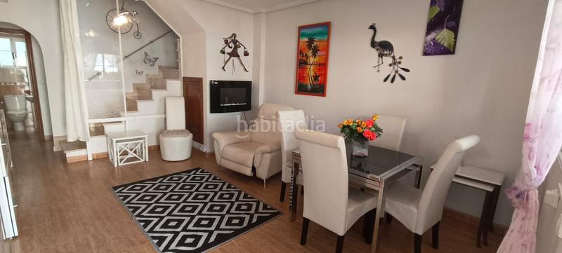 Foto fe0f2a98-a81d-4947-abb2-793e11780e47. Reihenhaus mit pool in La Florida Orihuela