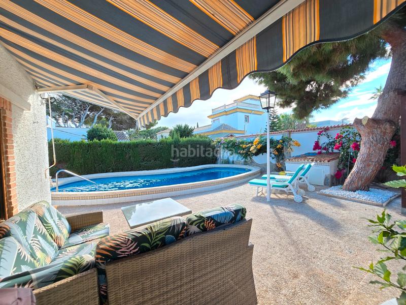 Foto 520e5eb6-e4b1-40e2-a1d9-82176ecf4b70. Casa en Cabo Roig Orihuela