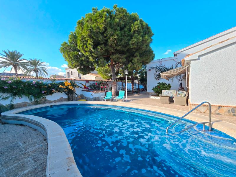 Foto 6a961dbc-f886-44dd-8a23-3bdeb771d183. House in Cabo Roig Orihuela