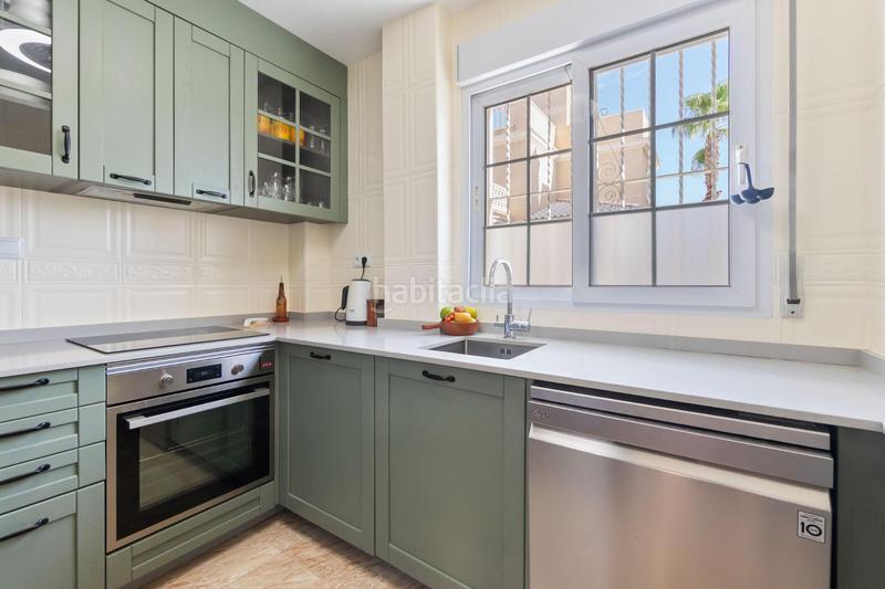 Foto 06a889d2-511a-4258-b0a8-b8e1ce3f894e. Reihenhaus in La Florida Orihuela