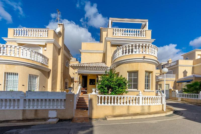 Foto 57ee72b3-5be3-47cc-9bac-d78d17ee126d. Reihenhaus in La Florida Orihuela