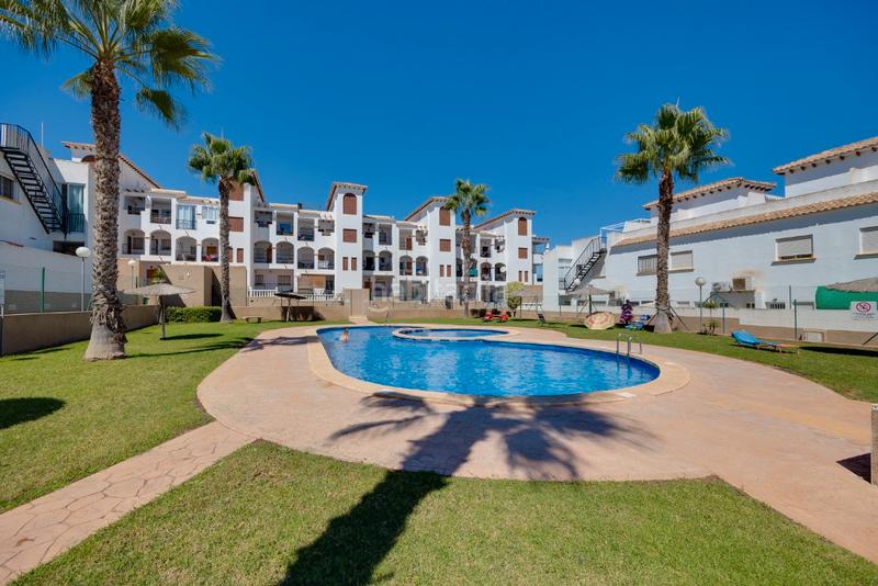 Foto a3a93b93-a537-476b-8209-4d5074804656. Casa adosada en El Molino Torrevieja