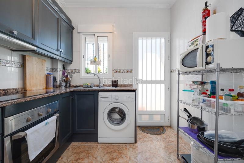 Foto b71838fb-84af-41b0-8c35-d16b18b88032. Semi detached house in El Molino Torrevieja
