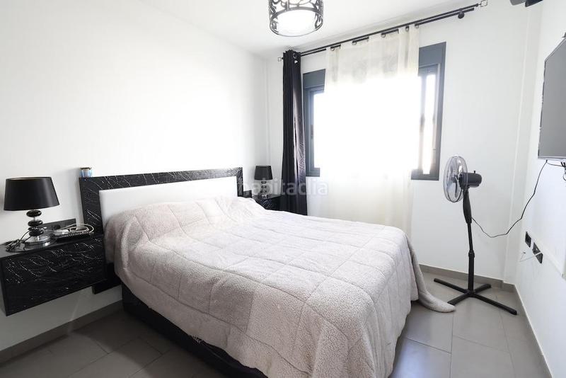 Foto b5ee45bc-1c88-4403-9803-2483fcc9f7b5. Apartamento en La Zenia Orihuela